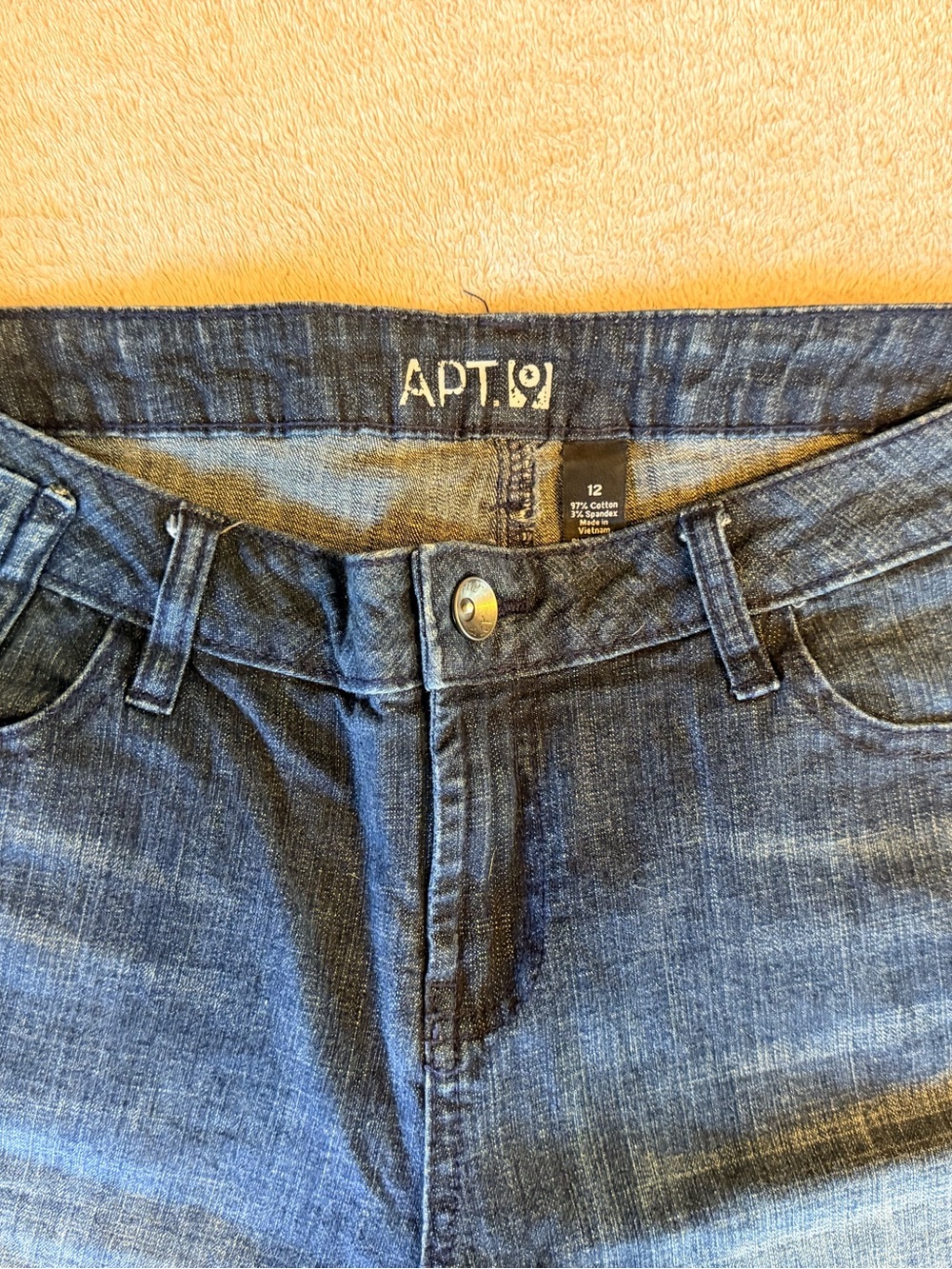 Apt. 9 Dark Wash Denim Bermuda Shorts | Size 12 | Stretch Cuffed - Picture 3 of 6